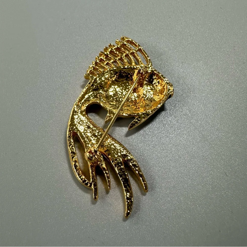 Black Enamel and Rhinestone Fish Goldtone Vintage Brooch